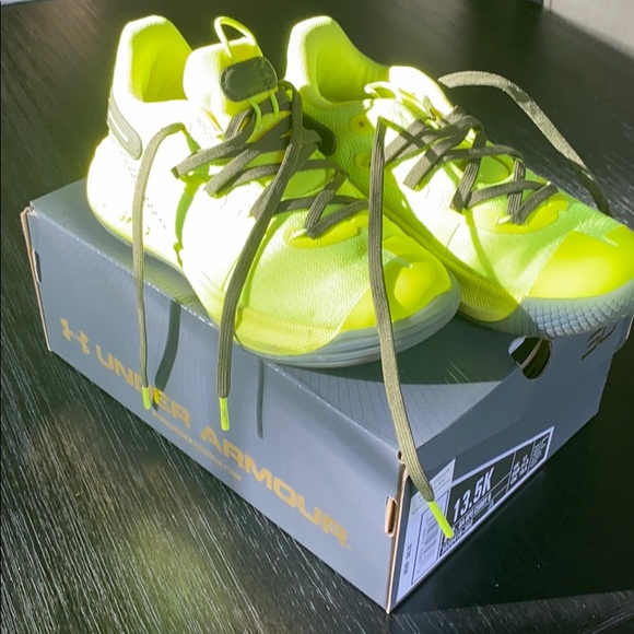 curry 6 boys shoes